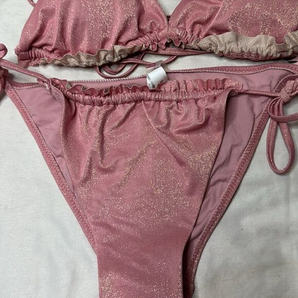 Penti Pink Shimmer Ruffle String Bikini. New. Size 36 top and size 40 bottom. - Picture 3 of 14